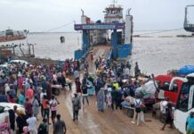 Hundreds Stranded at Barra Ferry Crossing After Ferry Departs Without Passengers